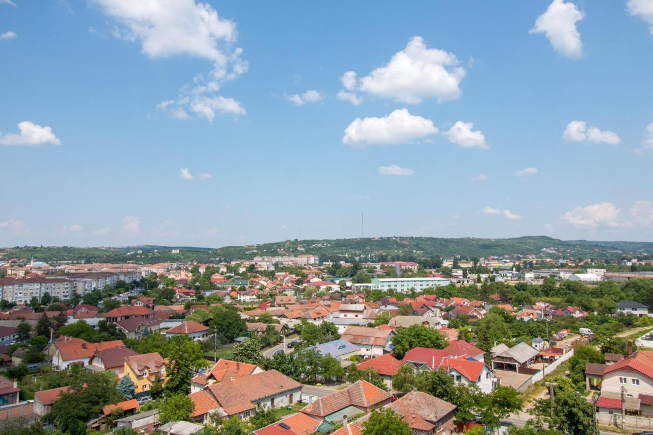Grand Hill Flats Διαμέρισμα Oradea Εξωτερικό φωτογραφία