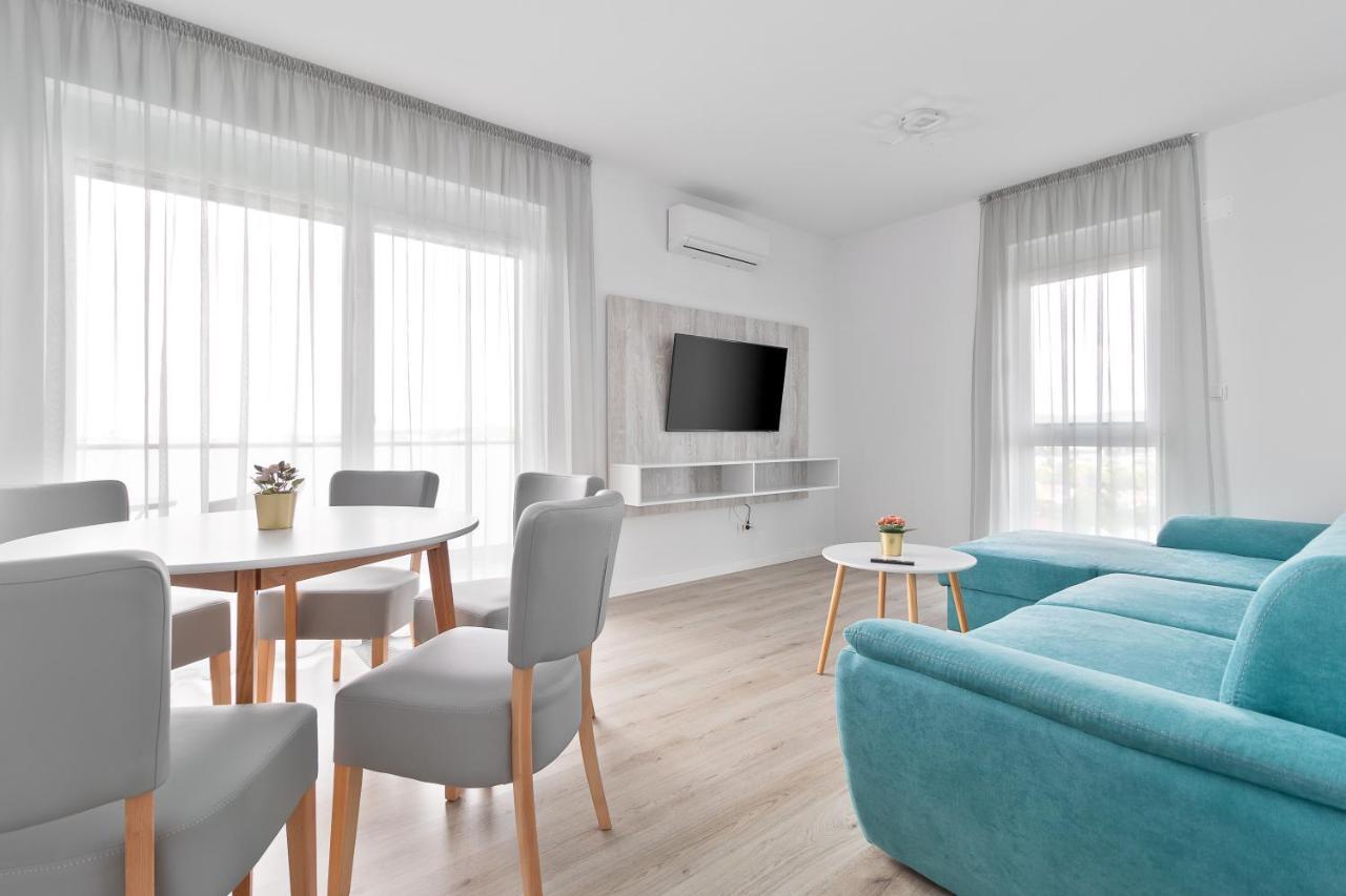 Grand Hill Flats Διαμέρισμα Oradea Εξωτερικό φωτογραφία