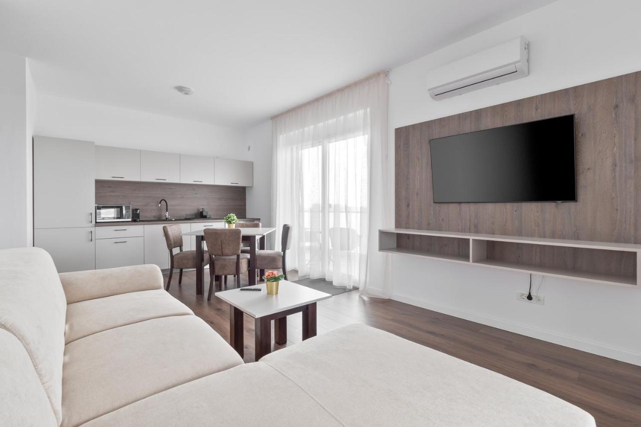 Grand Hill Flats Διαμέρισμα Oradea Εξωτερικό φωτογραφία