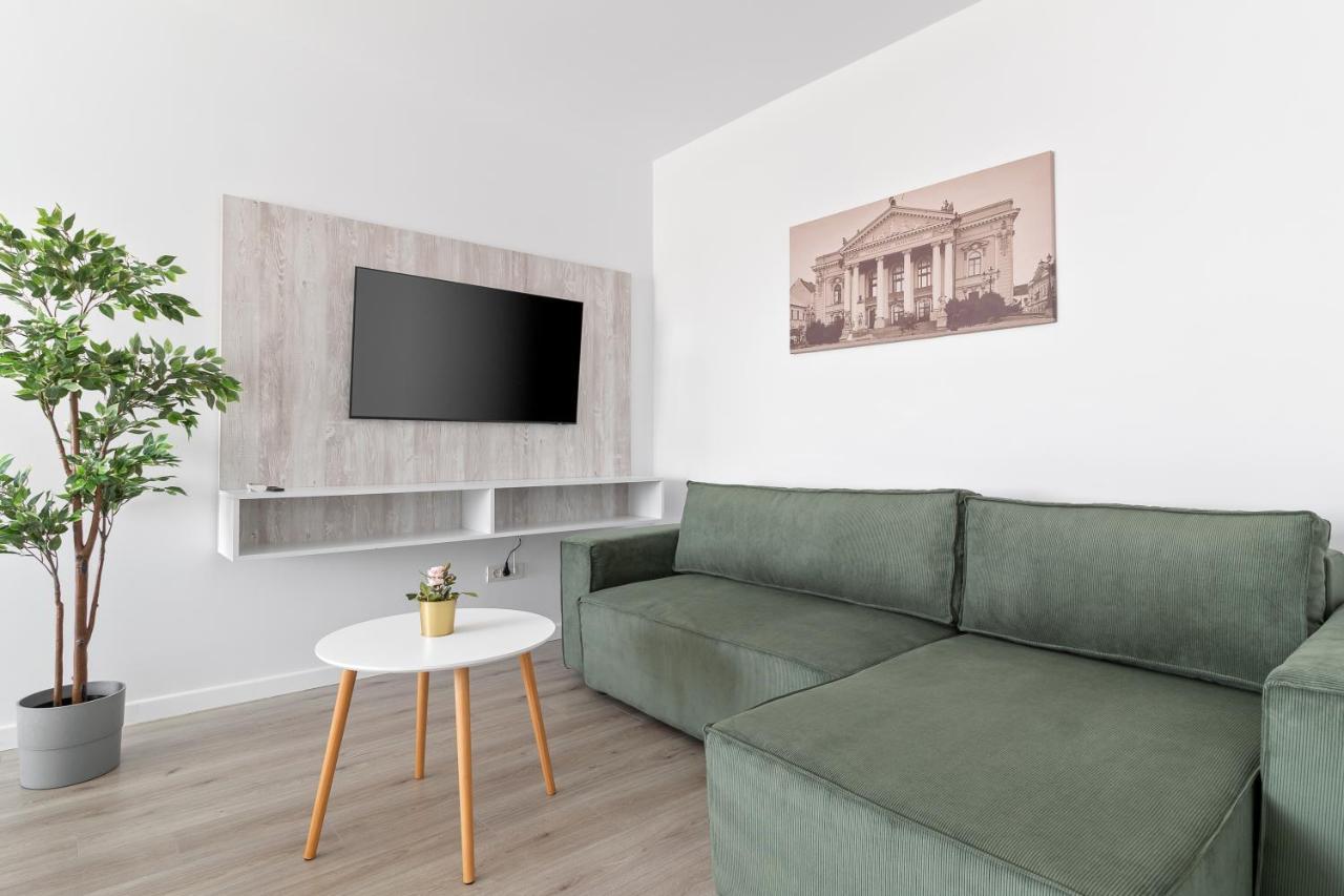 Grand Hill Flats Διαμέρισμα Oradea Εξωτερικό φωτογραφία