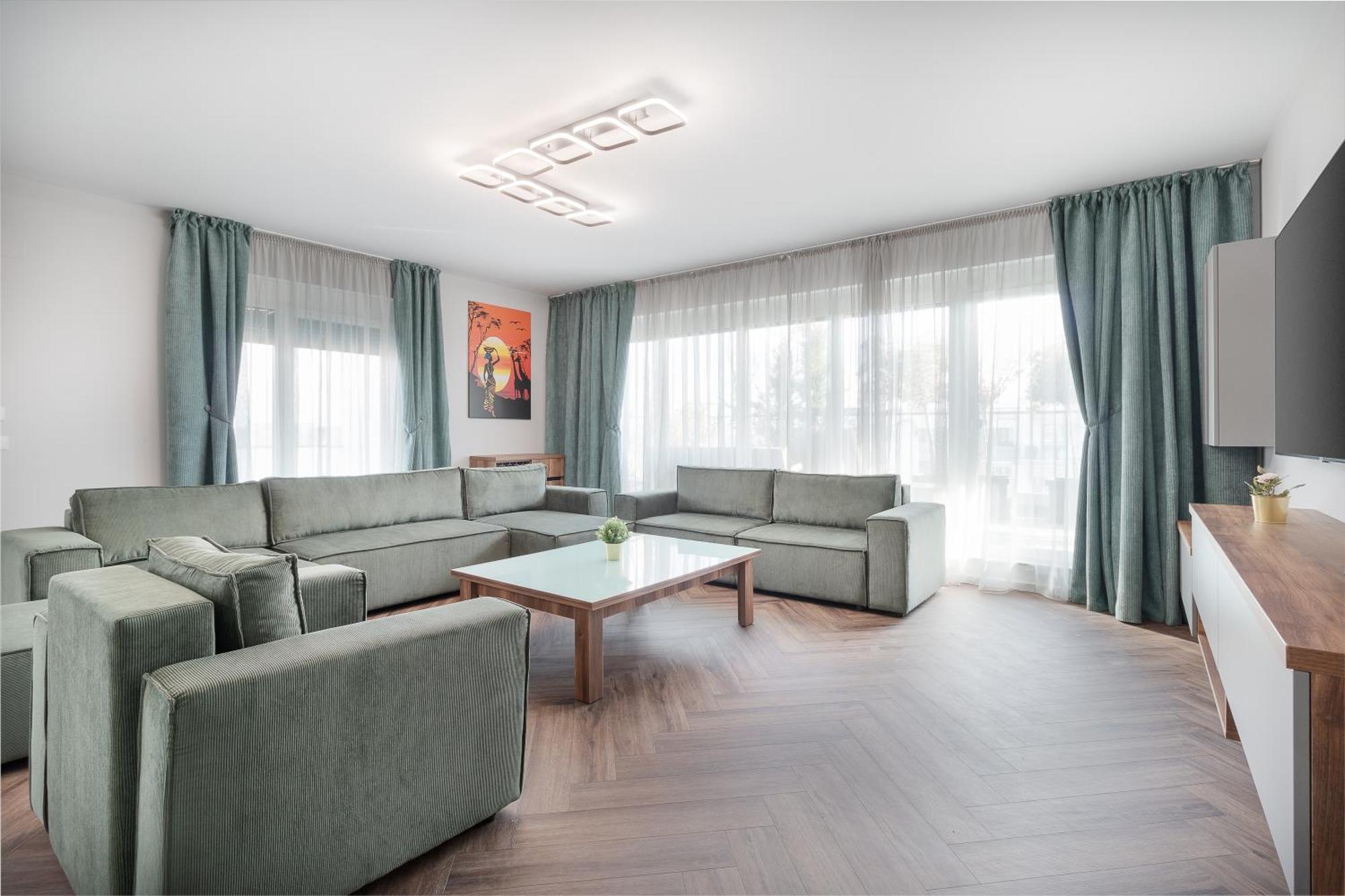 Grand Hill Flats Διαμέρισμα Oradea Εξωτερικό φωτογραφία
