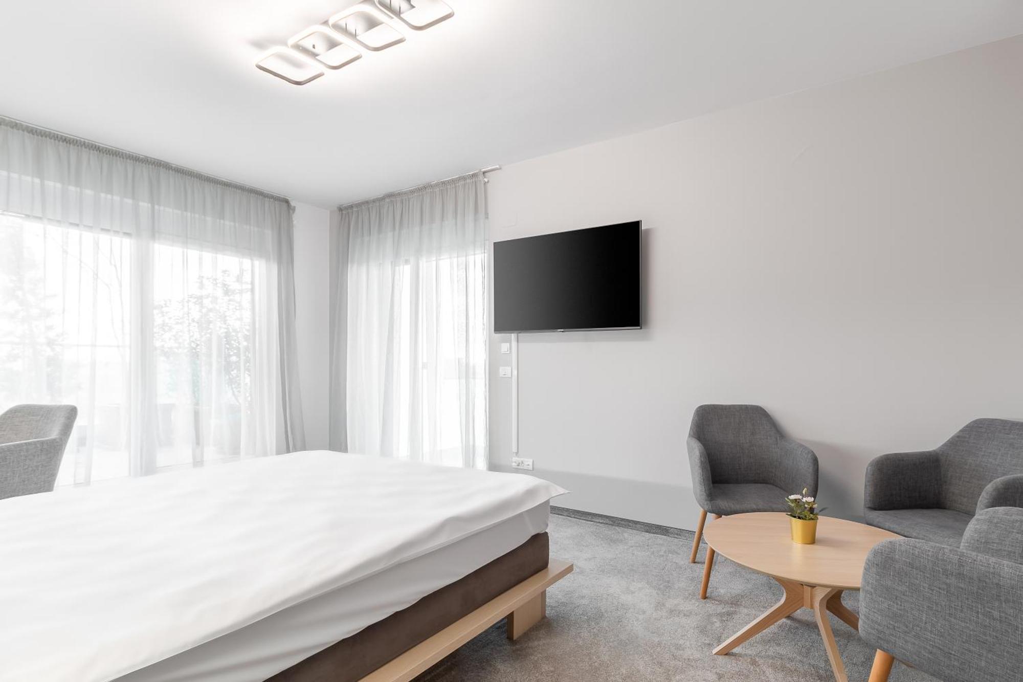 Grand Hill Flats Διαμέρισμα Oradea Εξωτερικό φωτογραφία