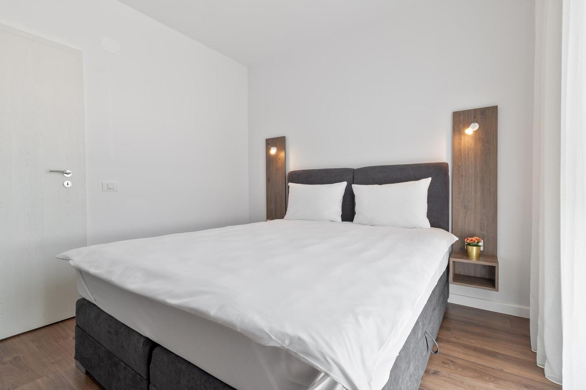 Grand Hill Flats Διαμέρισμα Oradea Εξωτερικό φωτογραφία